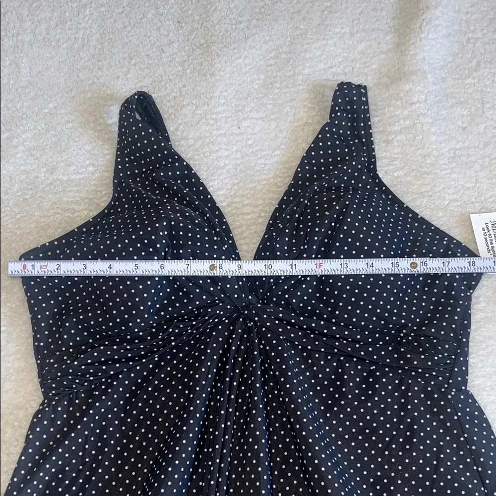 Miraclesuit “Pin Point Marais” Tummy Control Swimdress Polka Dot 22W‎ NWT